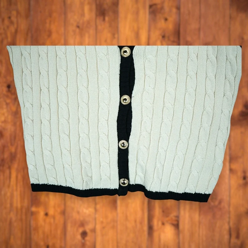 NWT On 12th Ivory Cable Knit Sweater Vest‎ Size Large Sleeveless ~ Young